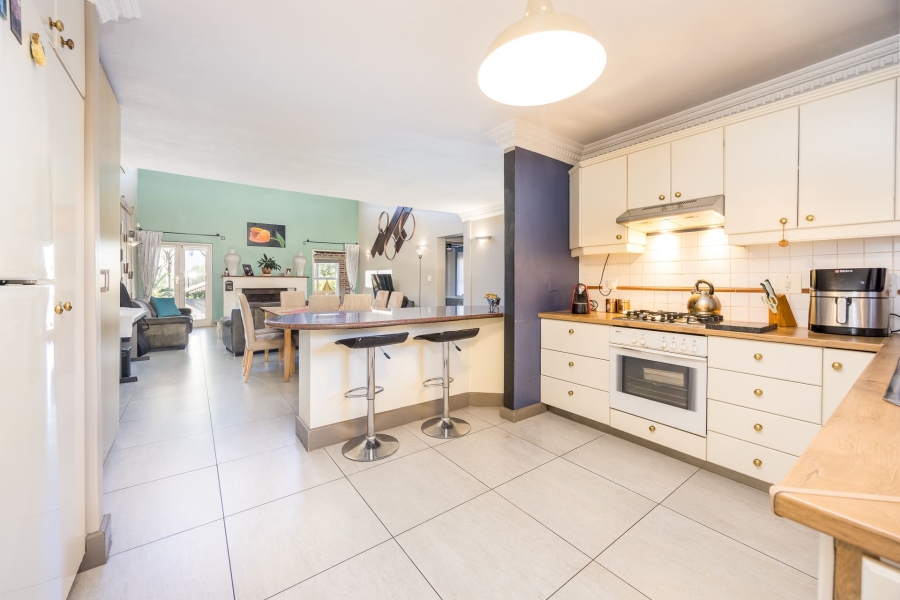 4 Bedroom Property for Sale in Vierlanden Western Cape